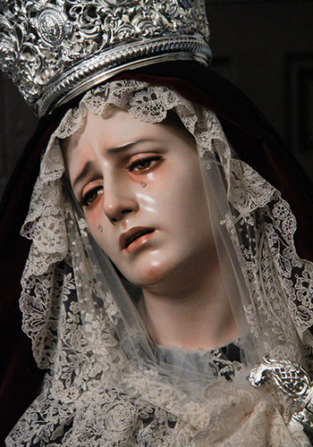 Primer plano de Nuestra Madre de la Divina Gracia